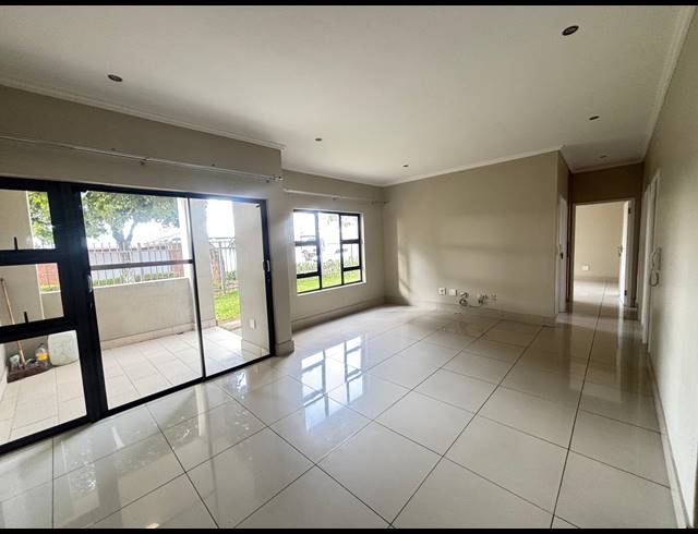 3 BEDROOM APARTMENT FOR SALE IN UMHLANGA RIDGE
